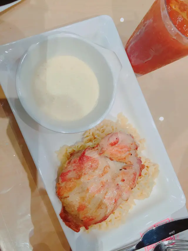 香煎雞扒撈公仔麵