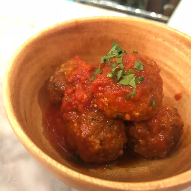 意式肉丸配新鮮蕃茄醬