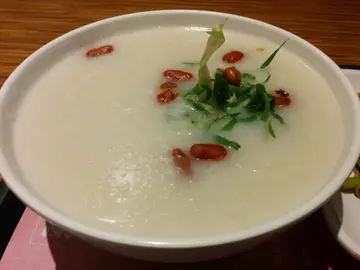 皮蛋瘦肉粥