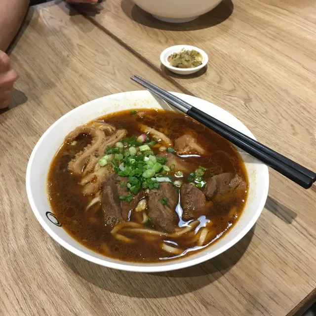 湯非常濃郁，喝不出味精！