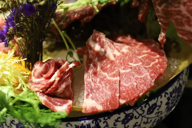 手切頂級安格斯牛肉