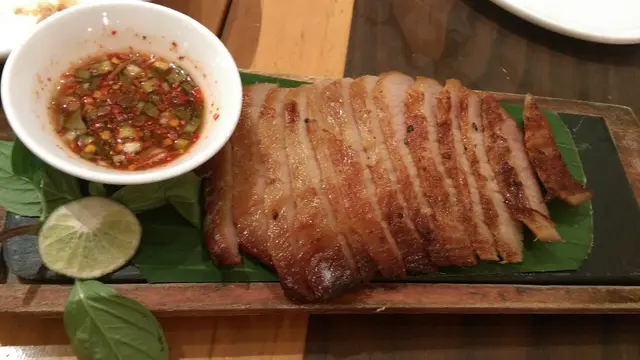 炭燒豬頸肉配辣椒汁