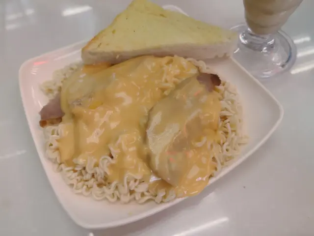 芝士豬頸肉撈丁