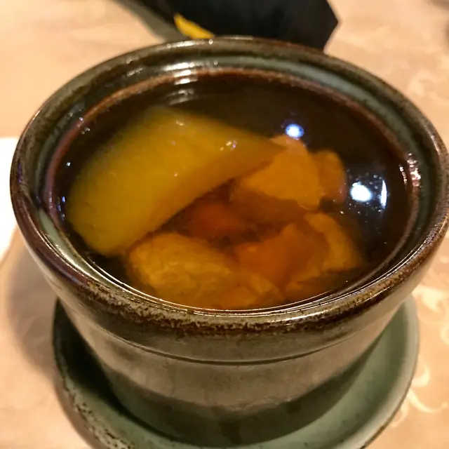 個湯好清澈，係一盅靚燉湯！