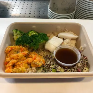 Baked Wild Caught Halibut with Honey Sriracha