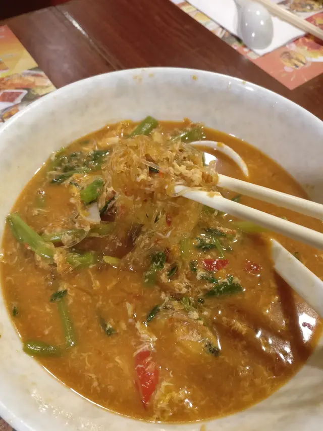 香辣什錦海鮮湯粉