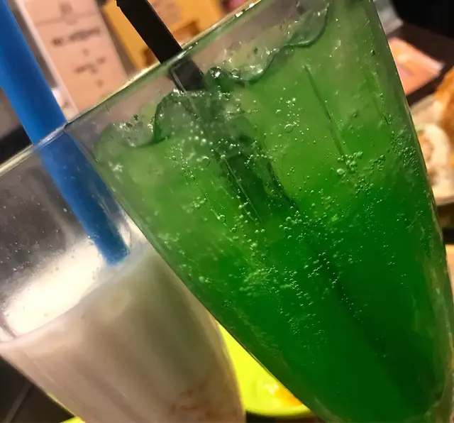 珍多冰；青蘋果梳打