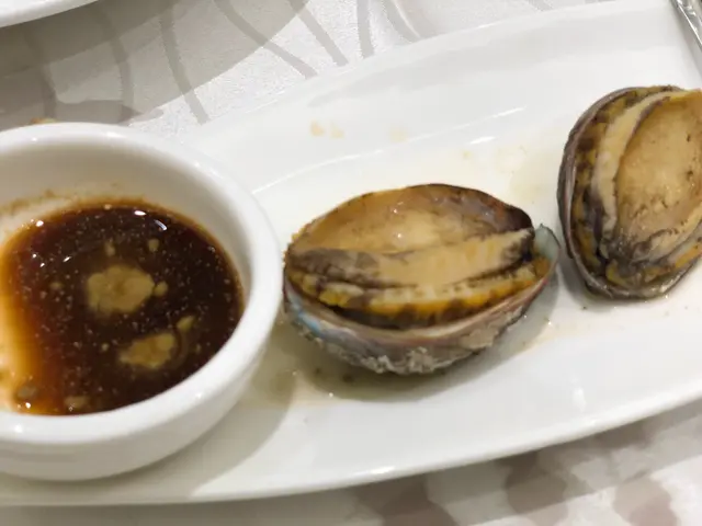 清蒸鮑魚