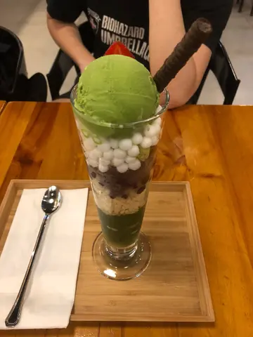 抺茶芭菲