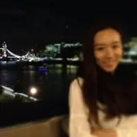 一個口周圍走