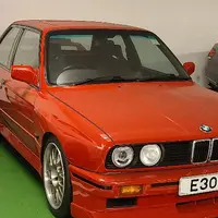 BMW E30