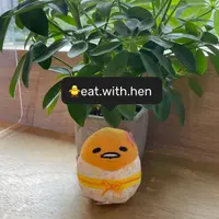 eat.with.hen