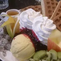 天鯨吞天