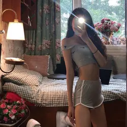 apyvonnelywyv