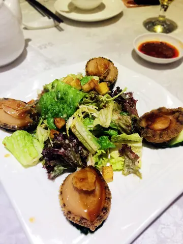 冰镇鲍鱼沙律