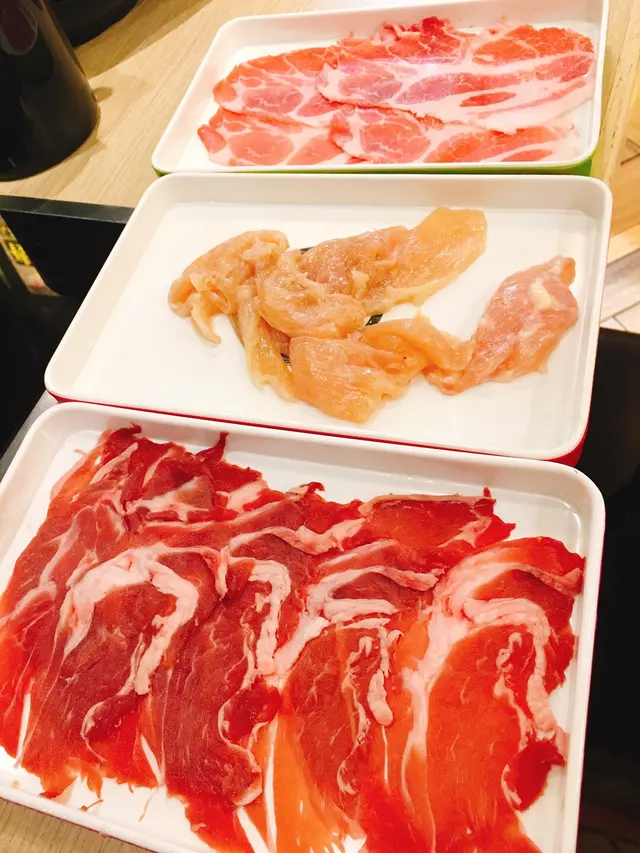 羊肉、豬肉、雞肉