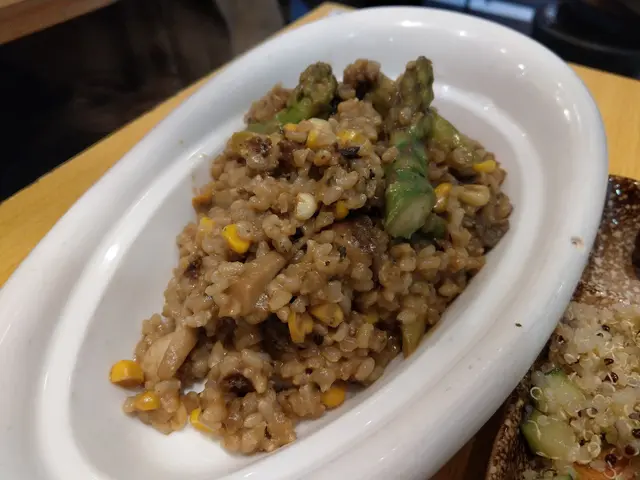 牛肝菌雜菌玉米露筍腰果汁意式糙米飯