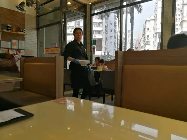 有不少卡座供二至四人坐