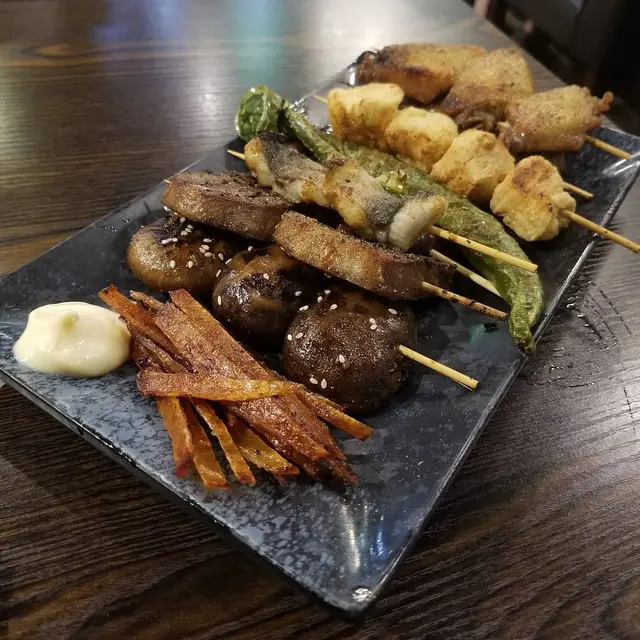 一口甜薯,虎皮尖椒,冬菇,鹽燒豆卜,燒雞泡魚乾,五花腩,汁燒牛舌,汁燒白鱔