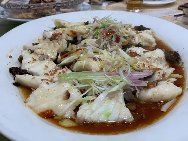 雲耳腿茸蒸斑球