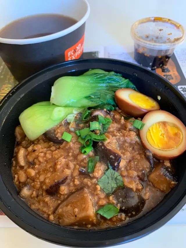 素滷豬肉飯