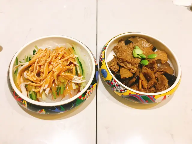 四喜烤麩、雞絲粉皮