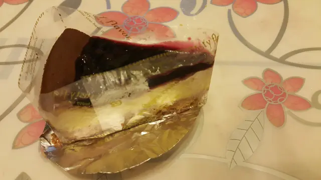 藍梅芝士蛋糕
