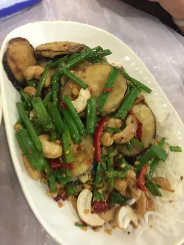 避风塘茄子腰果