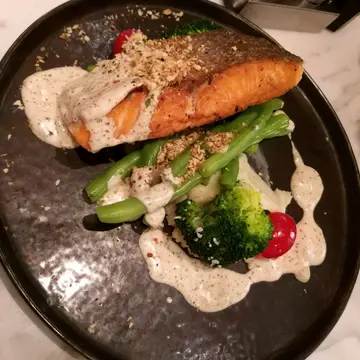 煎三文鱼
