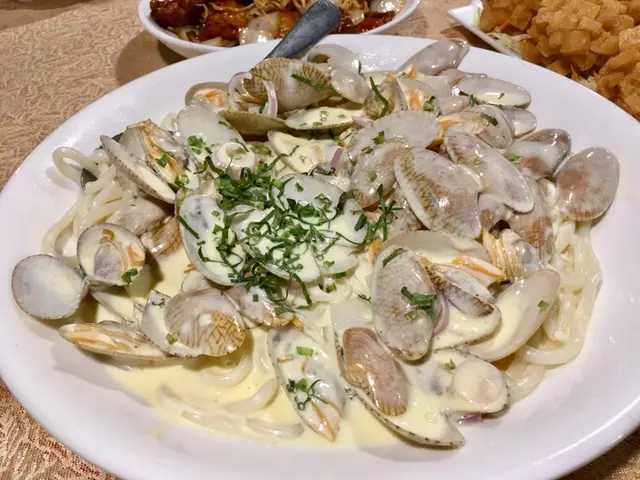 白酒忌廉花甲烏冬