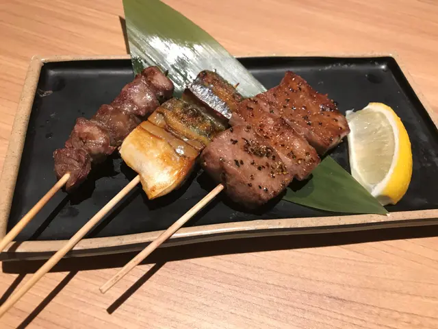 雞腎、鯖魚、雪花牛舌