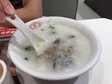 皮蛋瘦肉粥