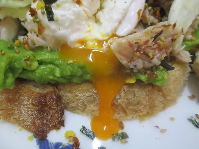 蛋汁滲入麵包中，更鮮香美味