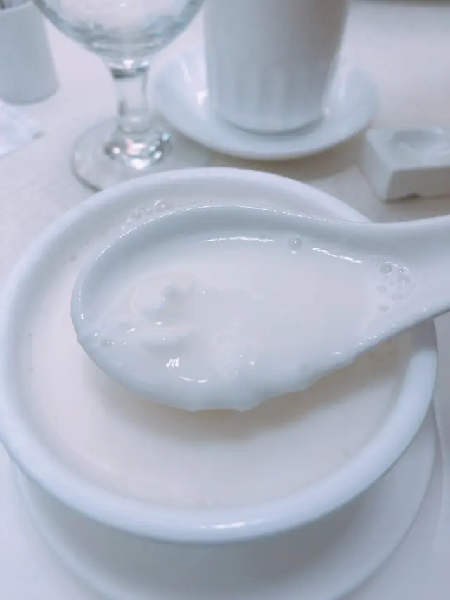 生磨蛋白杏仁茶