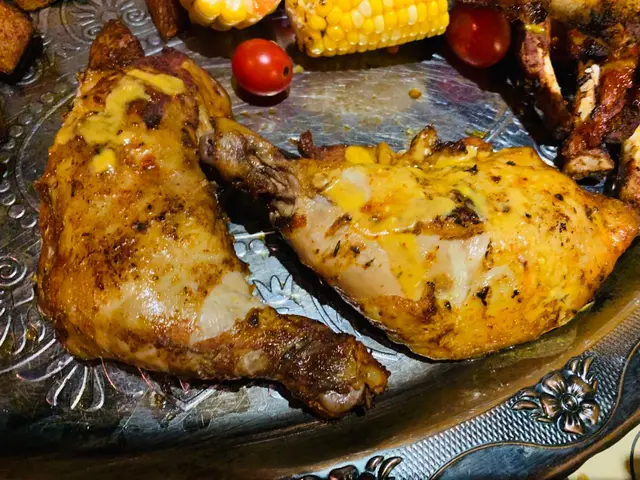 咸蛋黃炸大雞肶兩隻