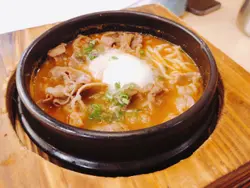 蕃茄温泉蛋牛肉稻庭乌冬