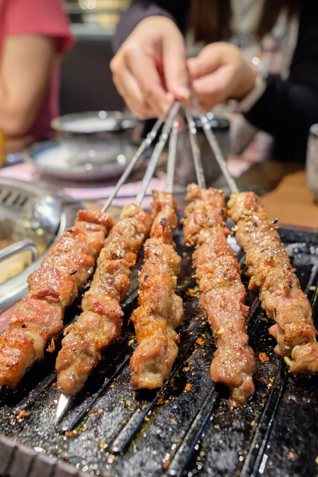 很多人讚到天上有地下無,但調味過重沒有肉味