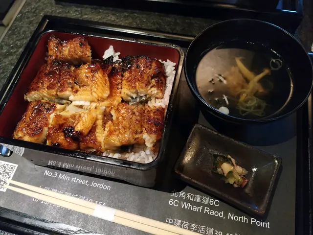 餐廳選用2公斤的頂級鰻魚和日本米，製作嚴謹，鰻魚外皮脆身，帶焦香。Menu介紹“ 鰻魚扒， 進食時口感像据扒咁厚”也100分兌現了！
