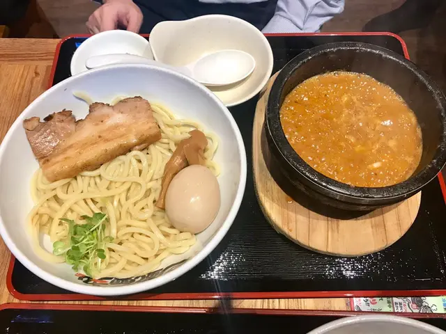 辛辣豚骨魚介沾麵 (加味玉)