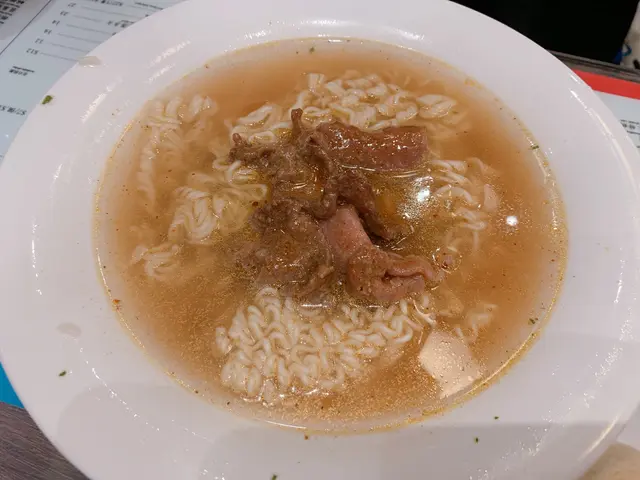沙茶牛肉公仔麵