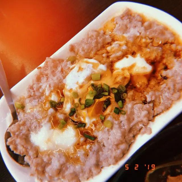 有咸香，有肉汁，唔會散修修