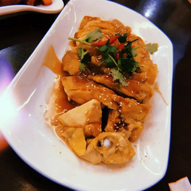 肉質鮮嫩！要提早預訂喔 (可訂半隻或一隻)  