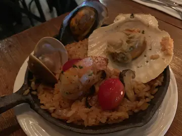 下星期set lunch西班牙海鲜焗饭