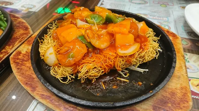 鐵板甜酸蝦球雙面黃