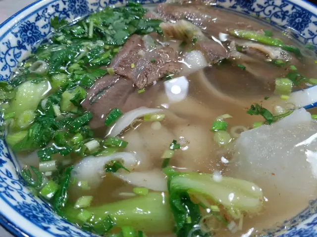 牛肉拉麵
