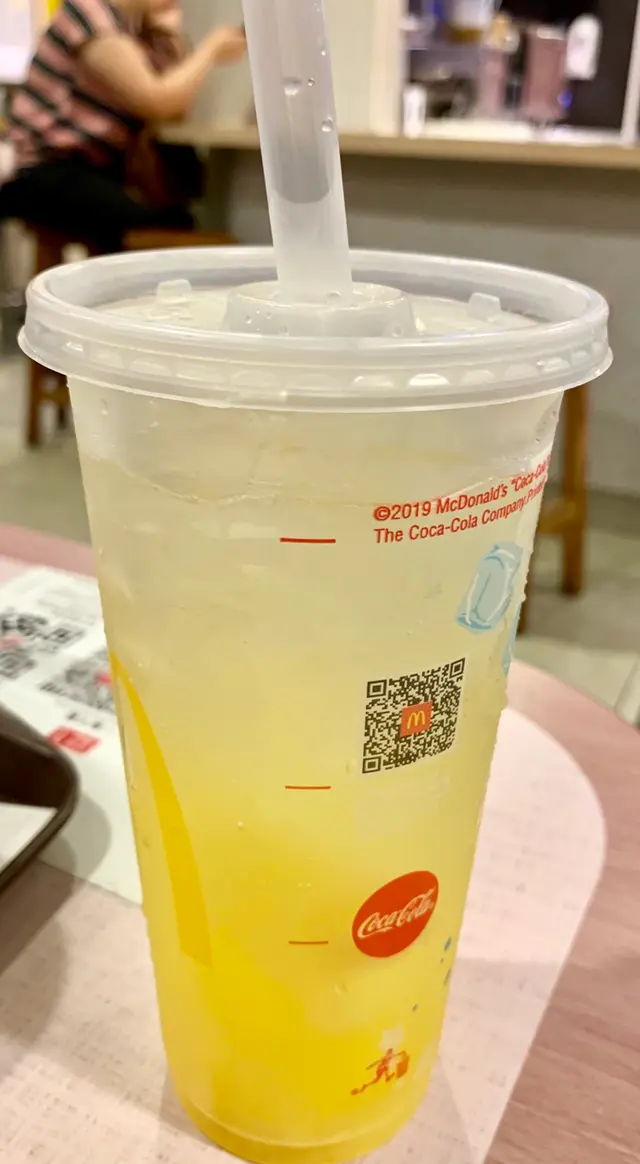 菠蘿特飲