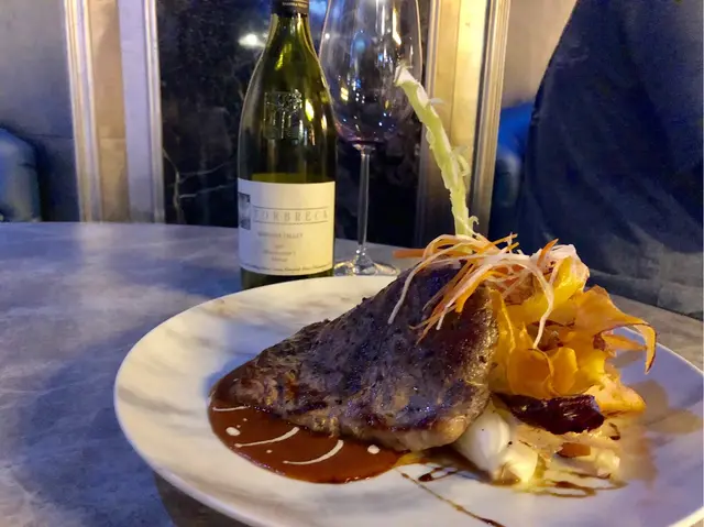 美國肉眼牛扒配燒肉汁