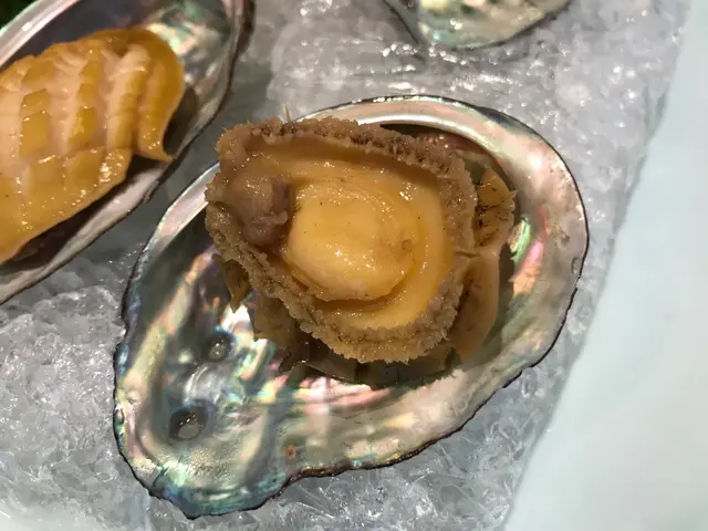 花雕酒原隻鮑魚(二隻起)