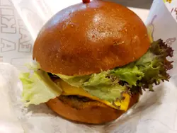 黑松露鵝肝手打牛肉漢堡
