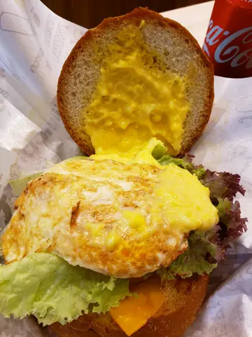 野獸風味煙肉煎蛋手打漢堡